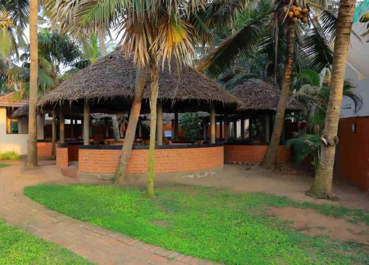Seaface Beach Resort โกวาลัม ภายนอก รูปภาพ
