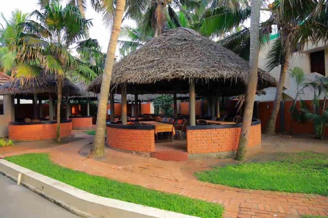 Seaface Beach Resort โกวาลัม ภายนอก รูปภาพ